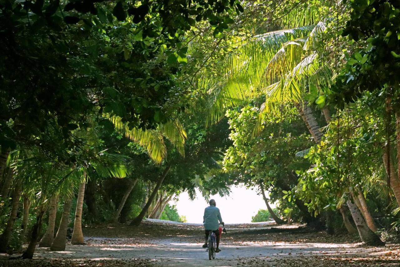 Kiha Beach Hotell Dharavandhoo Exteriör bild